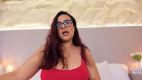 Snapshot of alisonroos chatting on 04/14/26, 03:23 Alison online show from 04/14/26, 03:23