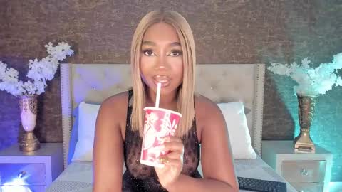 Alison Moon  online show from 09/08/25, 10:42