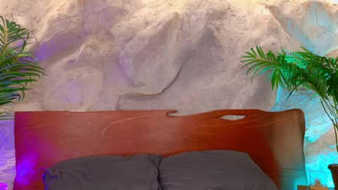 Alison Moon  online show from 04/08/26, 10:10