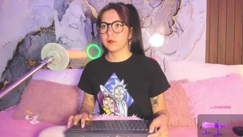 Mia online show from 03/29/26, 08:20