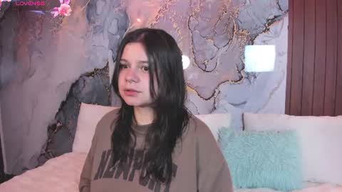 Snapshot of alissa_cute1 chatting on 08/01/26, 03:06 Mia online show from 08/01/26, 03:06