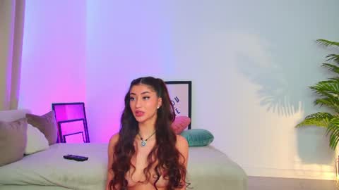 Snapshot of alissa_foxx chatting on 07/06/26, 01:30 alissa_foxx online show from 07/06/26, 01:30