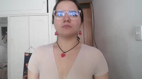 Snapshot of alissa_morrison chatting on 06/26/26, 06:34 alissa_morrison online show from 06/26/26, 06:34