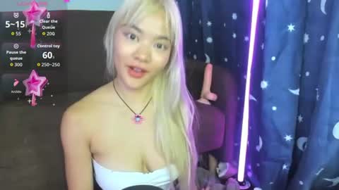 Snapshot of alissa_skyy chatting on 07/17/26, 10:14 Alissa Sky online show from 07/17/26, 10:14