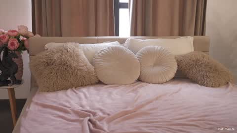 Alissa online show from 02/28/25, 06:54