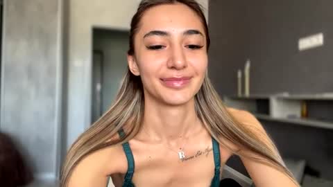 Snapshot of alissadreams chatting on 07/23/26, 05:05 Alissa online show from 07/23/26, 05:05