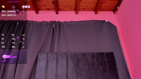 Snapshot of alissarose_ chatting on 01/04/25, 12:37 Mara Isabel online show from 01/04/25, 12:37