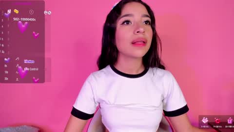 Snapshot of alissarose_ chatting on 01/14/25, 11:05 Mara Isabel online show from 01/14/25, 11:05