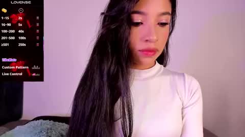 Snapshot of alissarose_ chatting on 09/14/25, 07:46 Mara Isabel online show from 09/14/25, 07:46