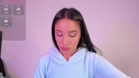 Snapshot of alissarose_ chatting on 10/19/25, 02:23 Mara Isabel online show from 10/19/25, 02:23