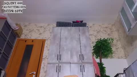 Snapshot of alissawind chatting on 07/19/26, 02:59 im Allise online show from 07/19/26, 02:59