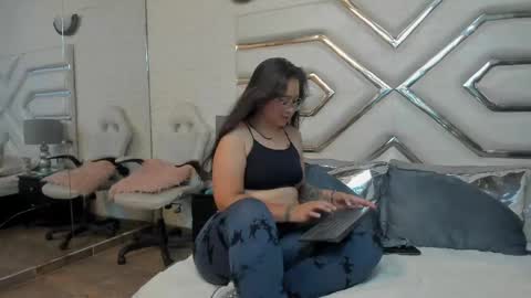 alissbluumm online show from 05/27/26, 07:22