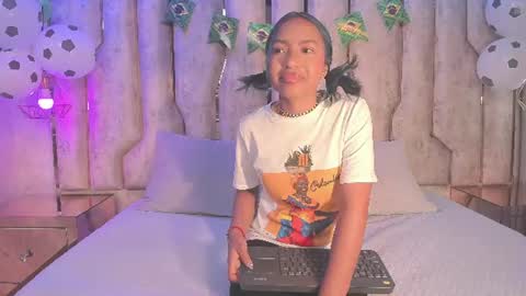 Snapshot of alisse_myers chatting on 06/24/26, 03:05 alisse_myers online show from 06/24/26, 03:05