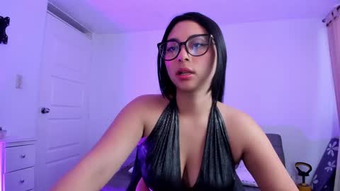 Snapshot of alissia_viera chatting on 02/01/25, 10:44 iraide online show from 02/01/25, 10:44