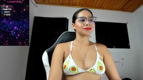 Snapshot of alisson_hoffman05 chatting on 01/14/25, 10:12 Alisson hoffman05 online show from 01/14/25, 10:12