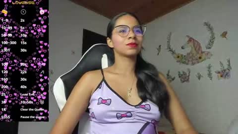 Snapshot of alisson_hoffman05 chatting on 06/30/26, 10:22 Alisson hoffman05 online show from 06/30/26, 10:22
