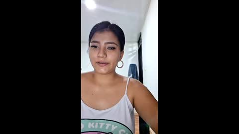 Snapshot of alisson_lover13 chatting on 02/05/26, 04:00 Alisson Lover13 online show from 02/05/26, 04:00