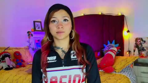 Alisson IG alisson zafiro27 online show from 11/22/25, 04:11