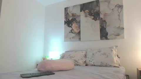 Snapshot of alissonroyce chatting on 03/02/25, 02:30 Goddess  online show from 03/02/25, 02:30