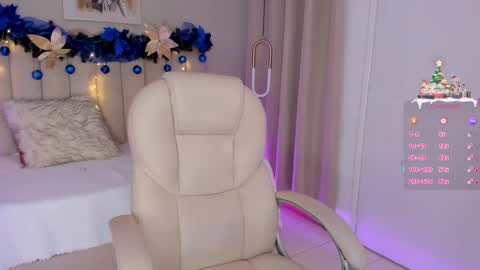 TATIS  online show from 12/22/24, 03:33