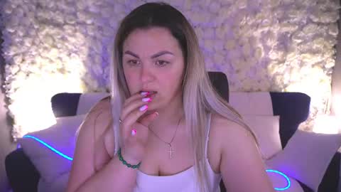 Snapshot of alissyagrayy chatting on 05/11/26, 02:45 alissyagrayy online show from 05/11/26, 02:45