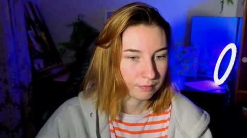 Snapshot of alisun_ chatting on 10/13/25, 07:36 A L I C E online show from 10/13/25, 07:36