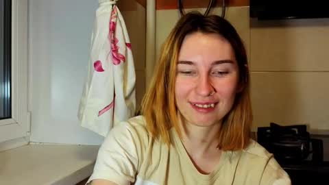 Snapshot of alisun_ chatting on 10/30/25, 03:46 A L I C E online show from 10/30/25, 03:46