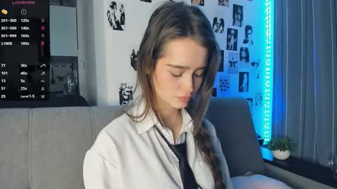 Alivia online show from 11/12/25, 09:32