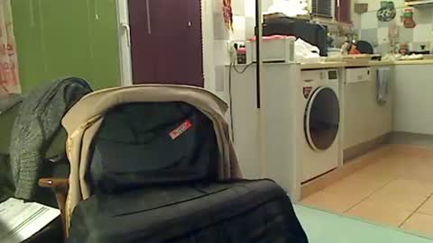 Sandwich online show from 01/12/26, 01:22