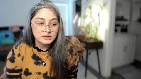 alix_valentine online show from 11/19/25, 05:46