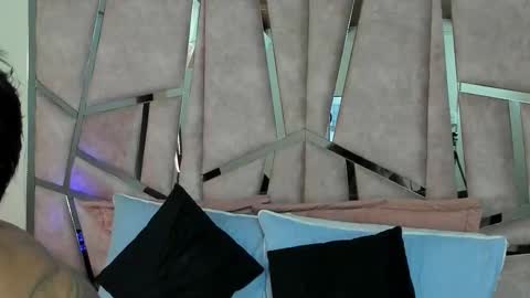 alix online show from 10/10/25, 11:26