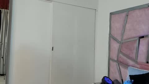 alix online show from 10/30/25, 10:10