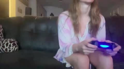 Snapshot of aliyahdangerous chatting on 03/23/26, 03:32 aliyahdangerous online show from 03/23/26, 03:32