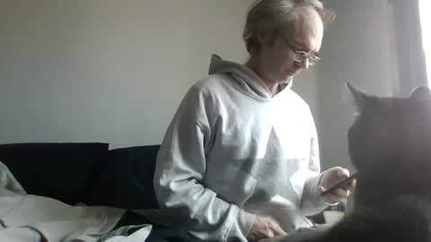 J online show from 03/28/26, 06:18