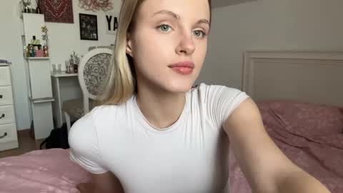 Kate online show from 07/27/26, 02:57