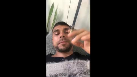 Snapshot of allanbarreto chatting on 05/09/26, 06:35 Allan online show from 05/09/26, 06:35