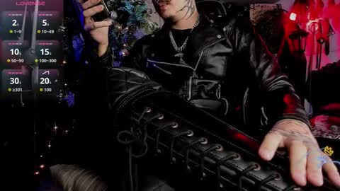   online show from 12/17/25, 01:11