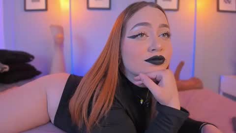 Laura online show from 02/07/26, 05:55