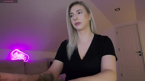 A day u didnt smile is a lost day online show from 03/26/26, 09:15