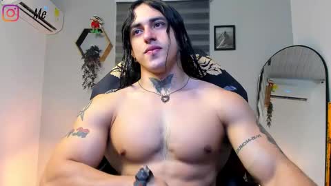 independent model 3 online show from 09/25/25, 02:15