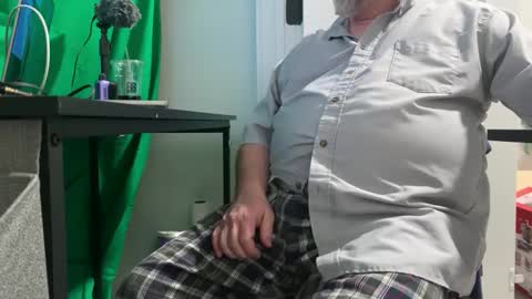 Allergictolove online show from 01/29/25, 10:32