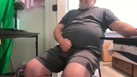 Allergictolove online show from 10/07/25, 04:26