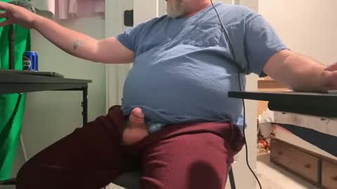 Allergictolove online show from 10/15/25, 05:46