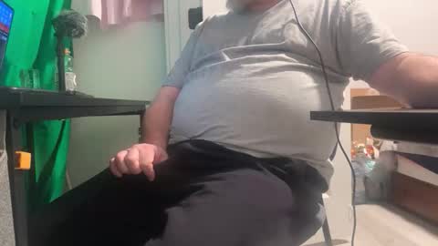 Allergictolove online show from 12/17/25, 12:27