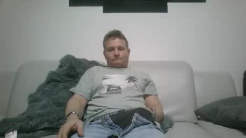 Snapshot of alles594462 chatting on 02/09/26, 06:23 alles594462 online show from 02/09/26, 06:23