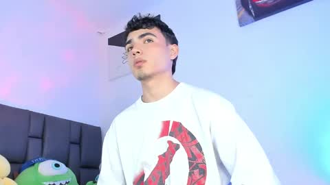 Allex online show from 03/08/25, 03:06