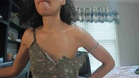 wishlist on bio online show from 02/11/25, 08:31