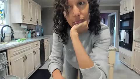 wishlist on bio online show from 02/23/25, 06:56