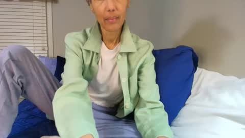 wishlist on bio online show from 11/23/25, 12:43