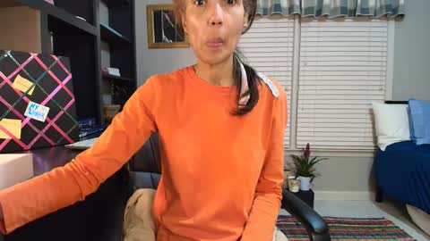 wishlist on bio online show from 12/03/25, 10:52